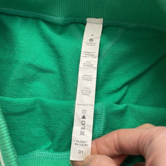 Lululemon Lulu Crops savage green/white 4 - Picture 4 of 12